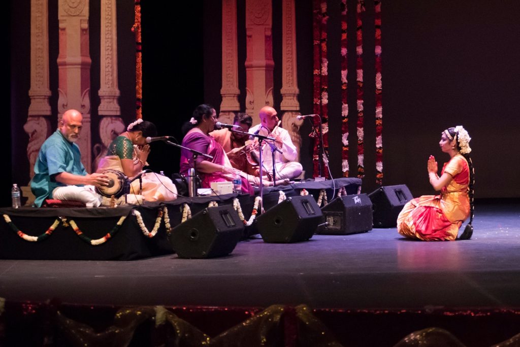 At the end of the performance, Nikita honored her Guru on stage, who bowed in return.